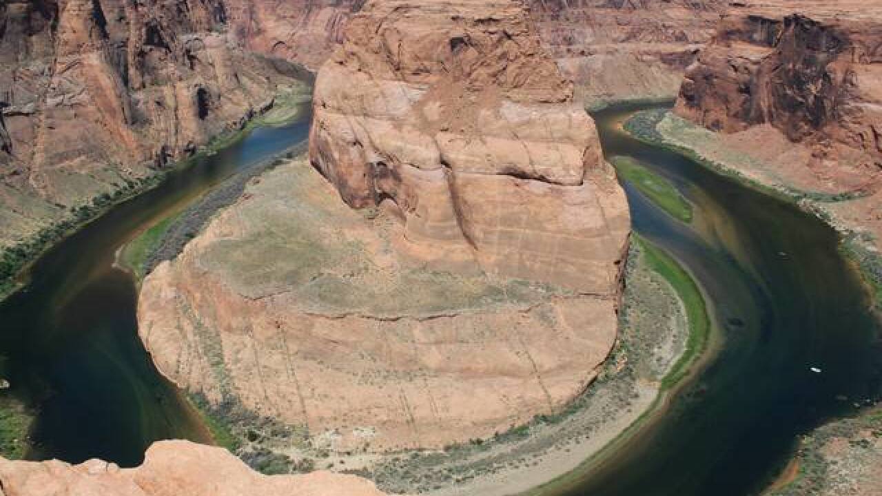 Phoenix man falls to death at Horseshoe Bend